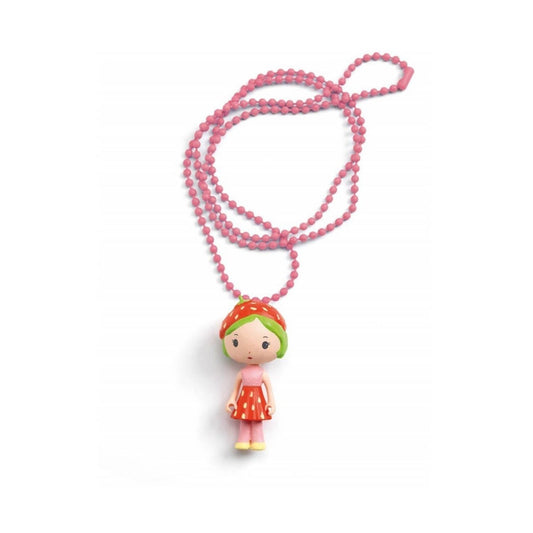 Compra el Colgante Tinyly Berry, un collar ajustable en color rosa con la figura de Berry finamente esculpida. El accesorio mágico de la colección Tinyly diseñado por Virginie Brachet.

Elegante collar que representa la figurita de Tinyly Berry, finamente esculpida en una cadena de metal de color rosa que se puede ajustar. El colgante Tinyly Berry es el complemento ideal para llevar la magia de la colección a todas partes. Material de plástico y metal duradero. Medidas del collar: 55 cm con cadena ajustable
