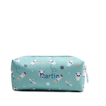 Artículos para la Vuelta al Cole Tutete bordados con el nombre de tu peque en www.manodesantaoficial.es. Personalización única, máxima calidad y envío rápido en 24h.
