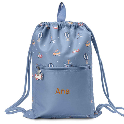 Artículos para la Vuelta al Cole Tutete bordados con el nombre de tu peque en www.manodesantaoficial.es. Personalización única, máxima calidad y envío rápido en 24h.