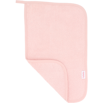 Compra la toalla escolar personalizable Rosa Tutete en Mano de Santa. Toalla escolar de rizo 100% algodón con cinta para colgar y nombre bordado, perfecta para la vuelta al cole.