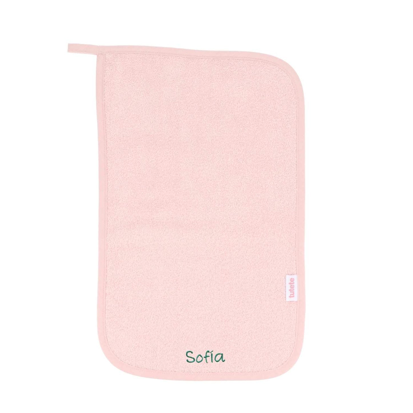 Compra la toalla escolar personalizable Rosa Tutete en Mano de Santa. Toalla escolar de rizo 100% algodón con cinta para colgar y nombre bordado, perfecta para la vuelta al cole.