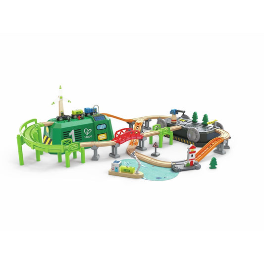 El&nbsp;Set de Tren de Energía Eco es el set ferroviario perfecto para iniciar a los niños en las energías limpias. Se guarda en una práctica caja con ruedas con forma de tren, ideal para el juego activo y portátil.