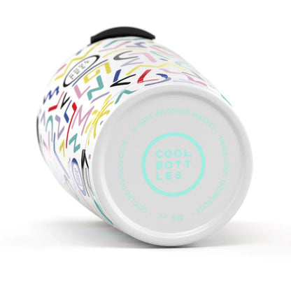 Meta descripción: Compra el vaso térmico Cool Bottles The Tumbler Allegra de 330ml diseñado por Antonyo Marest. Estilo retro con palmeras, relieve 3D y tecnología Triple Cool.