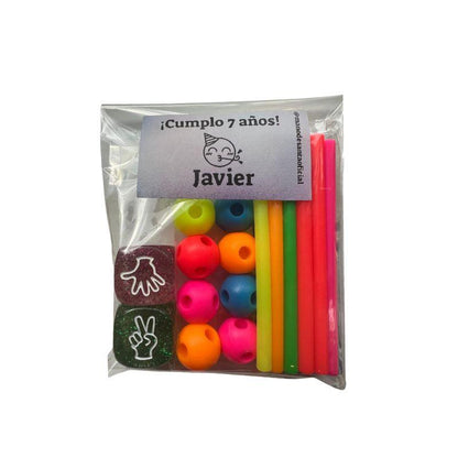 Bolsita de cumple Meli Stick y Dados piedra papel o tijera - manodesantaoficial