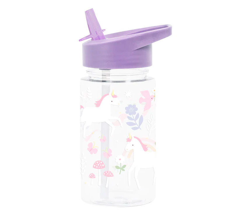 coleccion unicornio little lovely company La botella transparente con unicornios, flores y arco iris es ideal para llevar al colegio o de viaje. La botella tiene una práctica boquilla y no gotea. Así, tu hijo podrá llevar la botella en la mochila sin problemas. otro lateral