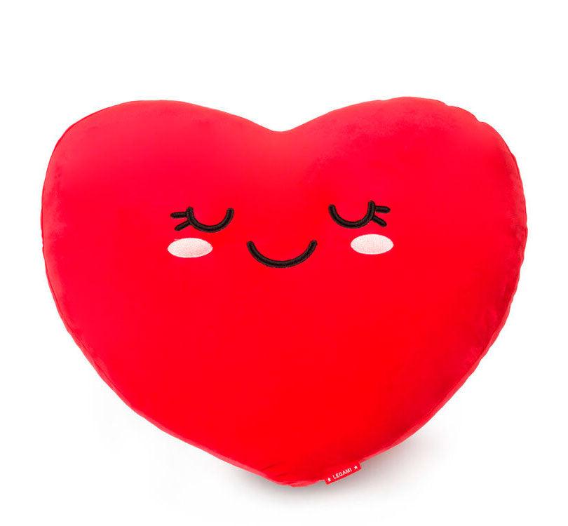 Cojín en Forma de Corazón  de Legami. Este cojín acogedor está diseñado para ser fuente de ternura en cada momento. de color rojo y super blandito Marca Legami