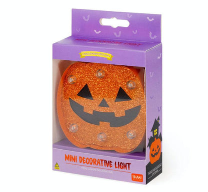 packaging de la Miniluz Decorativa en forma de Calabaza de Legami no! Ilumina las tinieblas de la noche de Halloween con la luz blanca cálida del led luminoso, marca legami