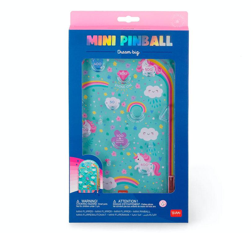 PACKAGING pinball temático Unicorn de Legami! Un clásico que une a diferentes generaciones. Reta a tus amigos para demostrar quién manda. ¿Cómo? ¡Lanza la palanca para alcanzar la victoria en el espacio! MARCA LEGAMI