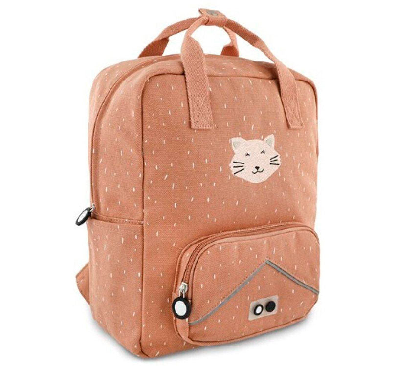 mochila grande trixie modelo gato Esta mochila grande de Gato, con su carita bordada y su práctico bolsillo con reflectante en la parte frontal conquistará el corazón de vuestros peques y también el tuyo ¡Es ideal también para adultos dada su capacidad y tamaño!.  vista trasera