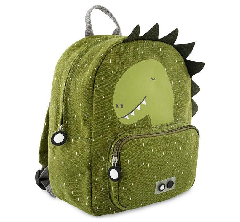 a Mochila Dino de Trixie Baby ha llegado para convertir la vuelta al cole en una aventura inolvidable! ¡Ideal para la  etapa de infantil!  Esta mochila con forma de Dino, con su carita impresa y sus divertidas escamas, conquistará el corazón de vuestros peques. Sus asas acolchadas y ajustables brindan comodidad en cada paso, mientras el cierre con clip en el pecho evita cualquier percance. color verde kaki