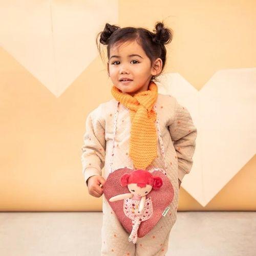 Muñeca Aline con Bolso Corazón - manodesantaoficial