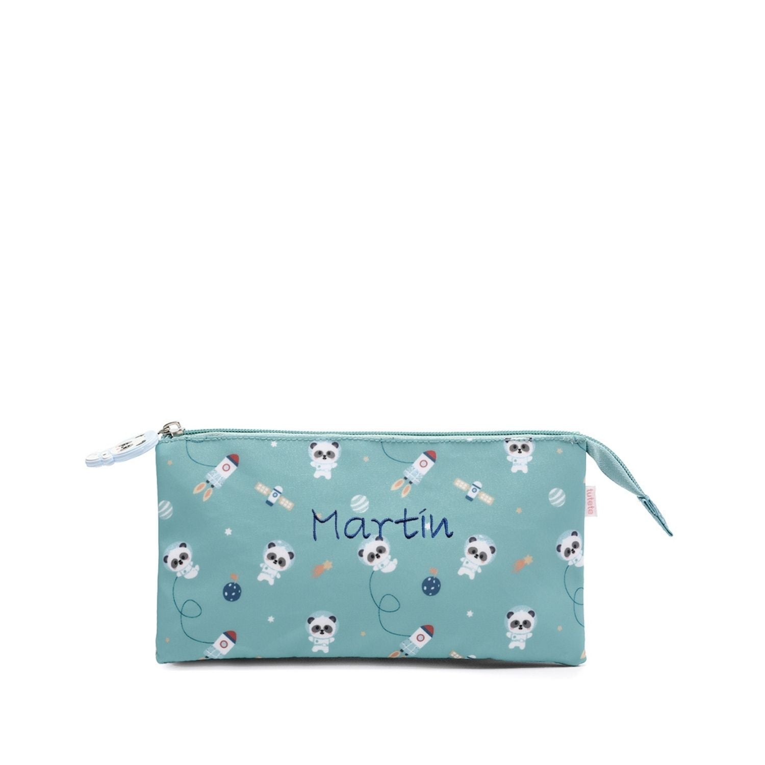 Artículos para la Vuelta al Cole Tutete bordados con el nombre de tu peque en www.manodesantaoficial.es. Personalización única, máxima calidad y envío rápido en 24h.