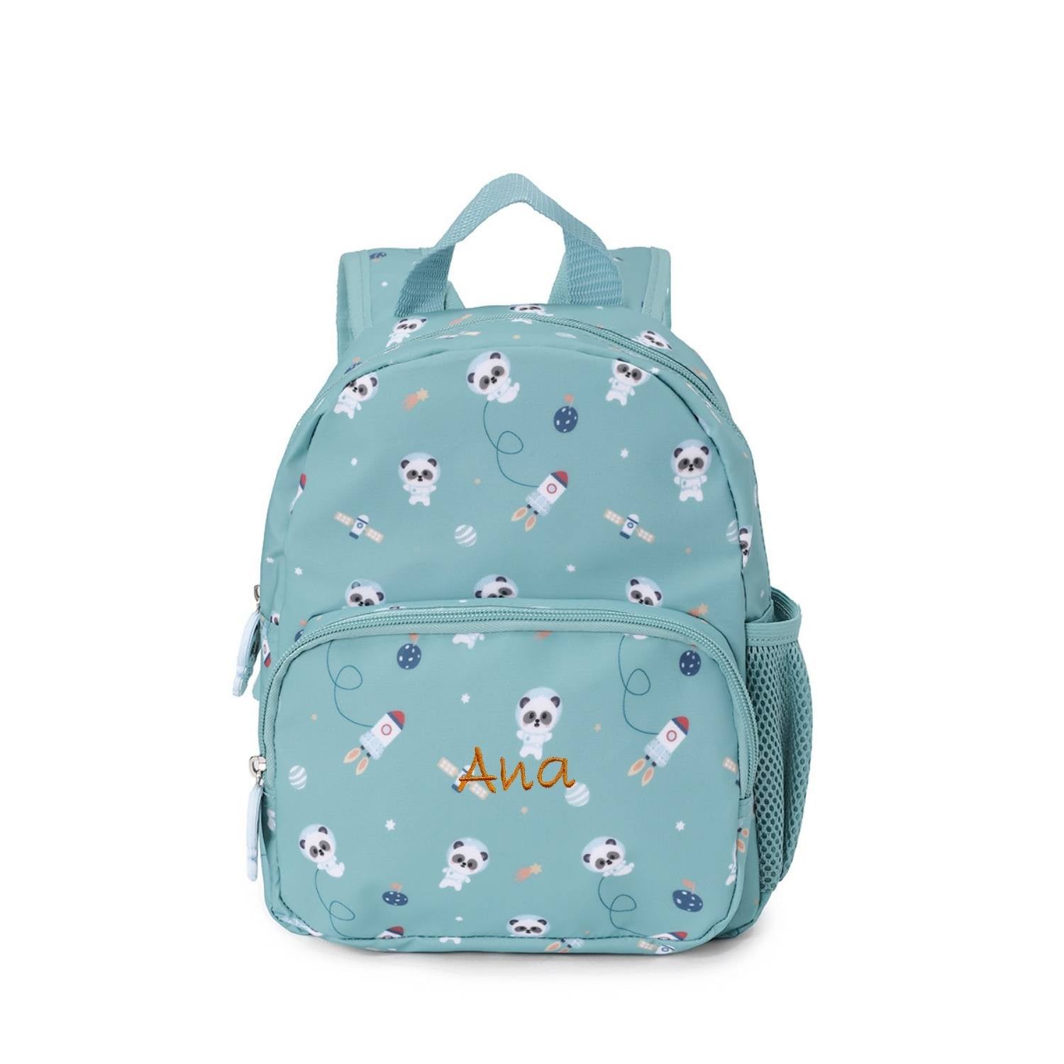Artículos para la Vuelta al Cole Tutete bordados con el nombre de tu peque en www.manodesantaoficial.es. Personalización única, máxima calidad y envío rápido en 24h.
