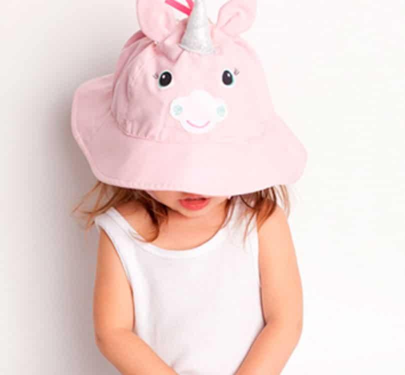 Gorro con protección solar Unicornio Zoocchini - manodesantaoficial